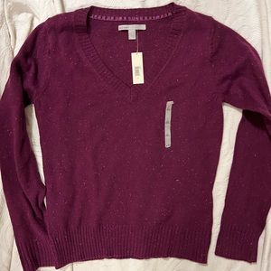 New with tags! Old navy size large dark pink/ violet sparkly V neck sweater